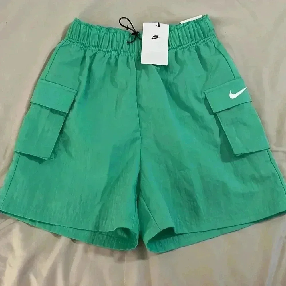 NWT Women’s Nike loose fit high‎ rise shorts size XS - Picture 4 of 6